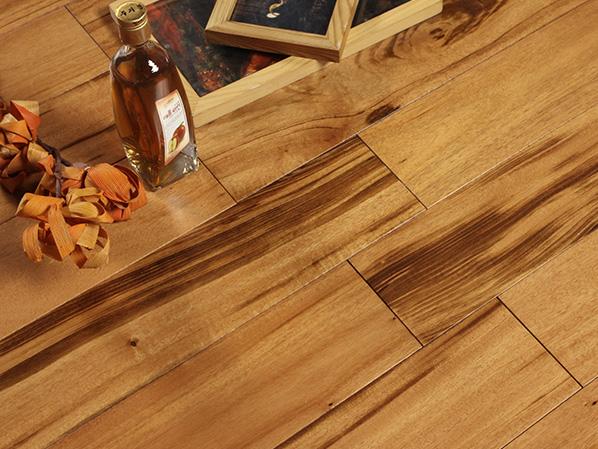 虎斑木香蕉视频APP现在观看锁扣香蕉色视频